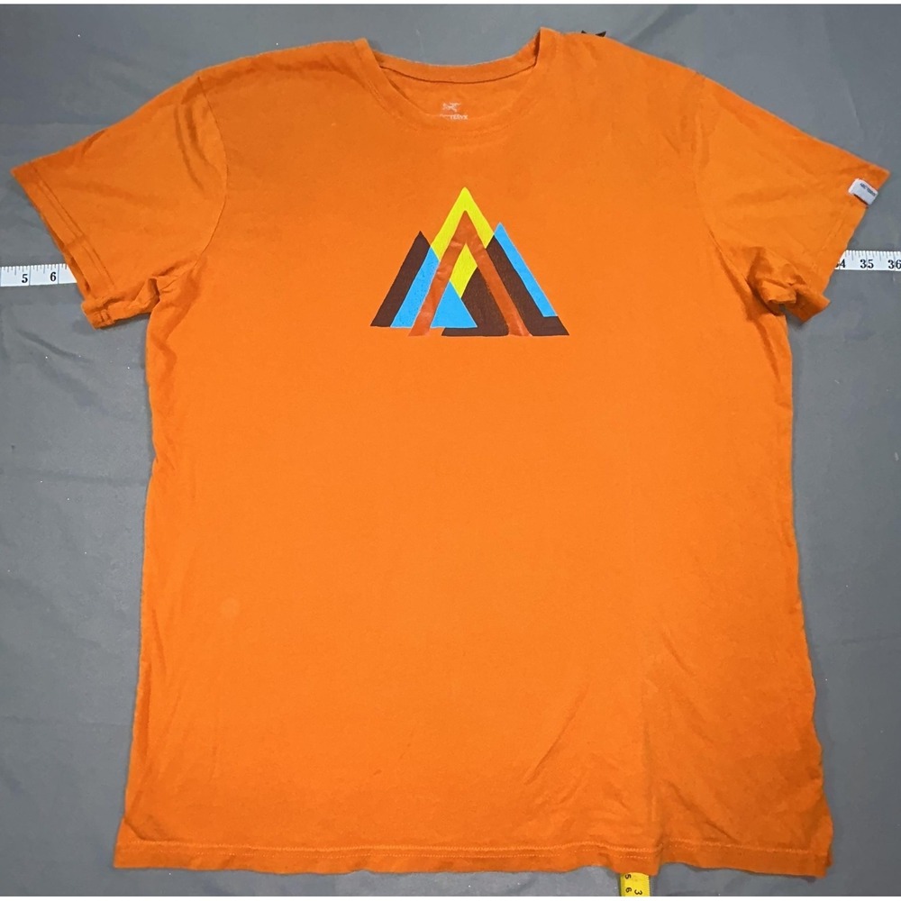 Arc'teryx Shirt Mens XL Orange Short Sleeve Mountain Graphic Tee Logo Outdoor